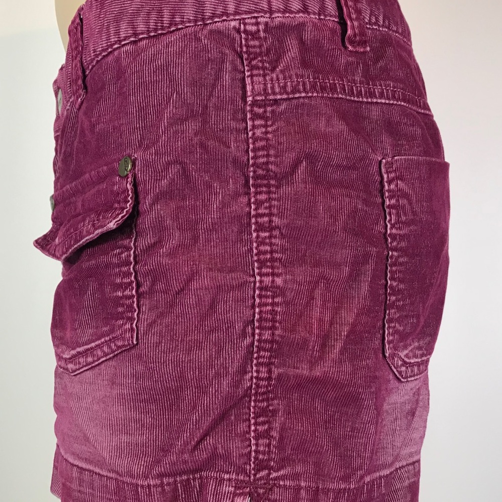 Preloved Roxy Shorts - Picture 3 of 5